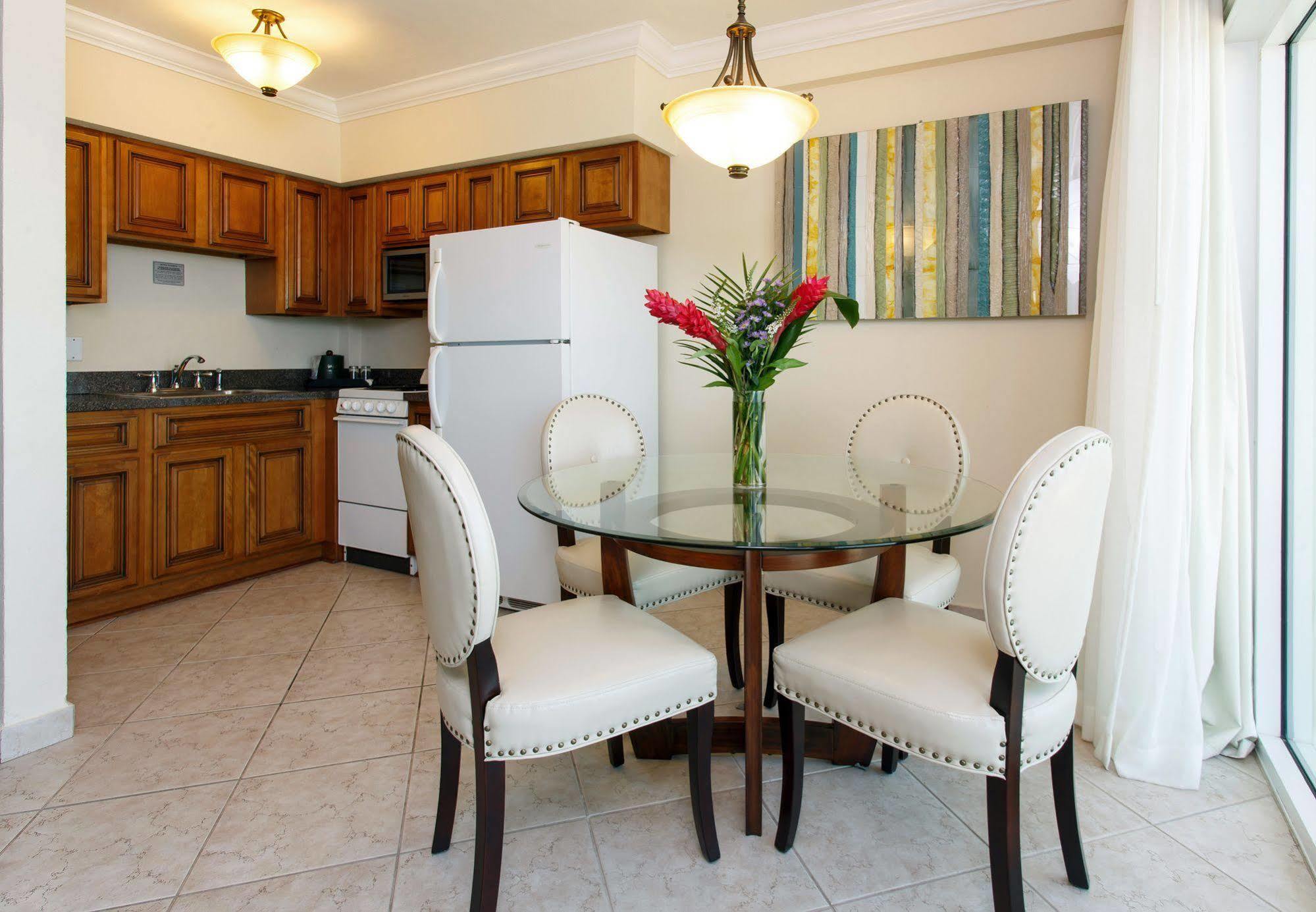 The Sea Lord Hotel & Suites (Adults Only) Lauderdale-by-the-Sea ภายนอก รูปภาพ