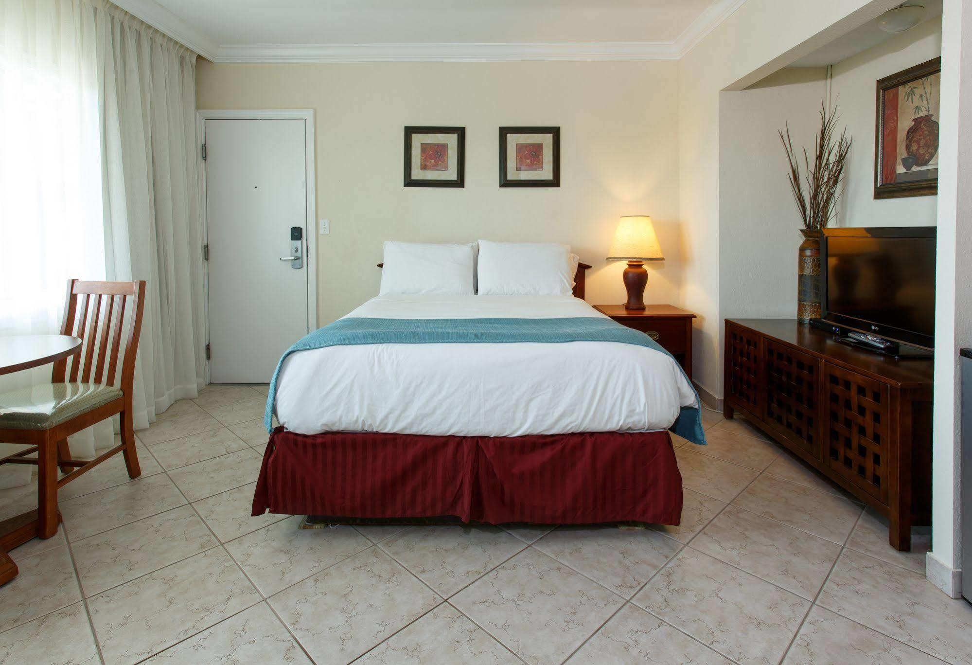 The Sea Lord Hotel & Suites (Adults Only) Lauderdale-by-the-Sea ภายนอก รูปภาพ
