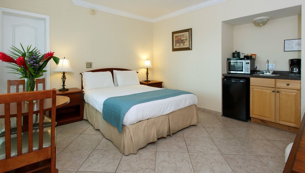 The Sea Lord Hotel & Suites (Adults Only) Lauderdale-by-the-Sea ภายนอก รูปภาพ